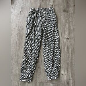 Anthropologie pants size 4
